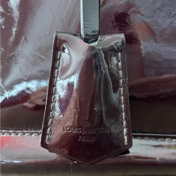 💯 Authentic Louis Vuitton Vernis Amarante Alma PM